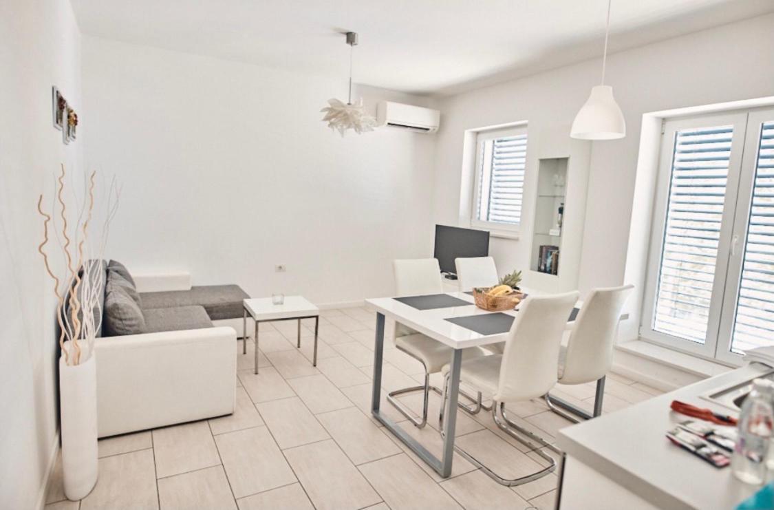 Apartments & Rooms Artemus Belveder Koper Extérieur photo